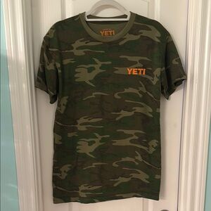 Yeti Camo Short Sleeve Tee